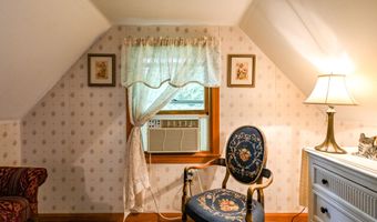 852 Pequawket Trl, Baldwin, ME 04091