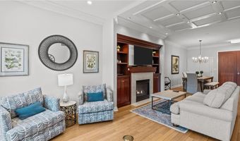 341 Thames St 103, Bristol, RI 02809