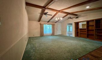 2010 Patricia Dr, Carlsbad, NM 88220