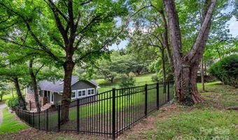 11 Upland Rd, Asheville, NC 28804