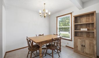 1138 Village Ln, Ashland, OH 44805