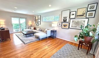 1597 Blueorchard Dr, Anderson Twp., OH 45230