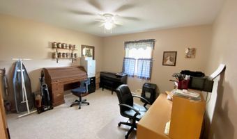 205 5th Ave NW, Bowman, ND 58623