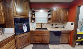 1005 S Broadway, Ada, OK 74820