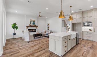 722 Julesburg Ln, Benton, LA 71006