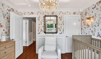45 White Oak Ln, Aberdeen, NJ 07747