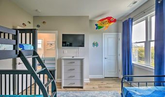 124 Salt Marsh Way, Atlantic Beach, NC 28512