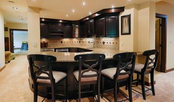 4114 Cochrane Pkwy, Ames, IA 50014