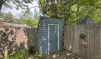 80 Baldwin Dr, Bangor, ME 04401
