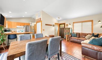 2412 W North St, Bellingham, WA 98225