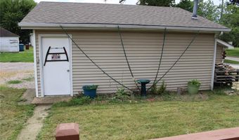 3 E Elm St, Alton, IL 62002