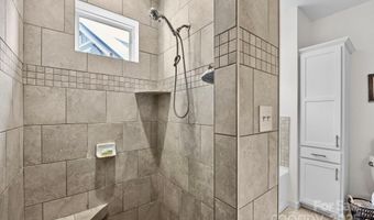 51 Verde Dr, Asheville, NC 28806