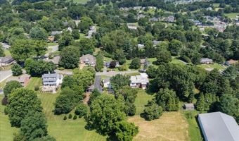 222 Stonewall Hts, Abingdon, VA 24210