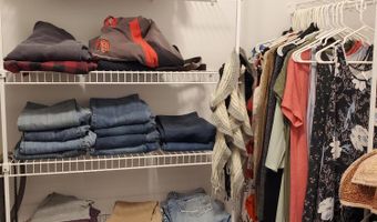 111 Depot Hill Ct, Allegan, MI 49010