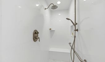 685 Raymond Rd, Arapahoe, NC 28510
