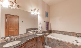 10800 Sorentino Dr, Arcadia, OK 73007