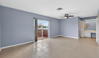 423 Pine Tree Ct 23, Atlantis, FL 33462