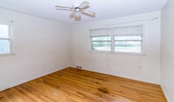 1420 Hatcher Cres, Ann Arbor, MI 48103