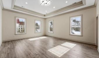 7301 CALVERT St, Annandale, VA 22003