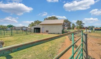 20462 E County Road 1586 Rd, Altus, OK 73521