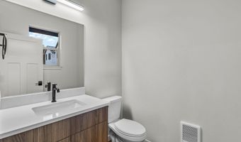 477 SE Roosevelt Ave, Bend, OR 97702