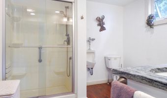26 Tabert Ln, Belgrade, ME 04917