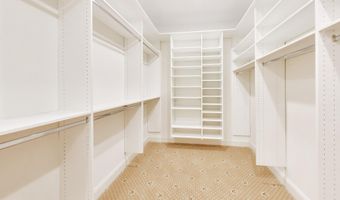 8011 SUMMER MILL Ct, Bethesda, MD 20817