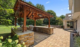 28 CLARK Rdg, Hockessin, DE 19707