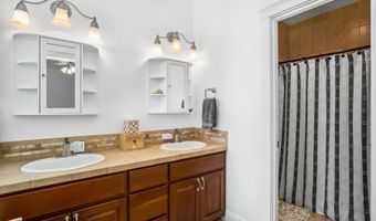 796 SE Briarwood Ct, Bend, OR 97702