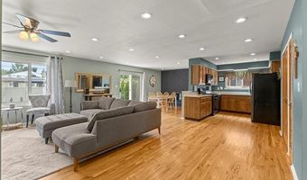 17276 Midway Ave, Allen Park, MI 48101
