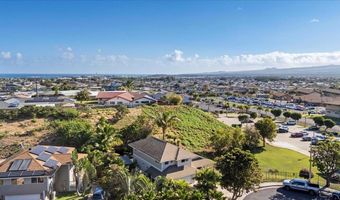 333 Puumakani Pl, Kahului, HI 96732