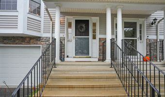 1802 Pinnacle Way 1802, Danbury, CT 06811