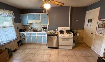 20-24 Church St, Barre, MA 01074