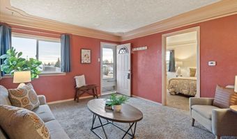 1906 E 16TH St, Cheyenne, WY 82001