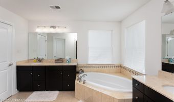 41 Gina Dr, Allentown, NJ 08501