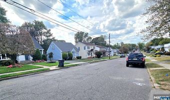 211 New Jersey Ave, Bergenfield, NJ 07621