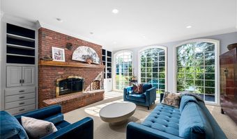 85 Galileo Dr, Amherst, NY 14221
