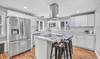 84 Oxford St, Bridgeport, CT 06606