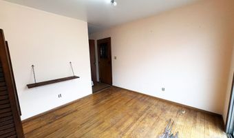 42 Walker St, Athens, OH 45701