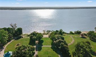 200 Narragansett Ave, East Providence, RI 02915