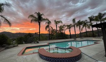 594 Allenwood Ln, Escondido, CA 92029