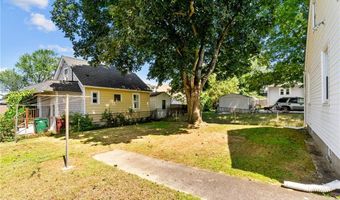 112 Oakton St, Woonsocket, RI 02895