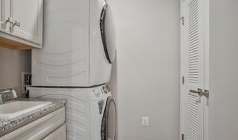 100 LAWNDALE Dr, Bowie, MD 20716