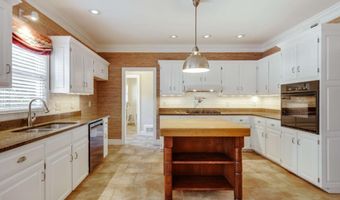 150 Walton Creek Rd, Athens, GA 30607