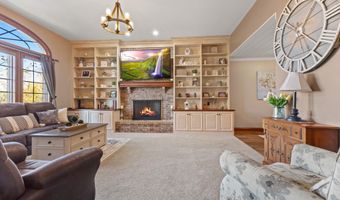 209 River Dr, Bloomfield, IN 47424