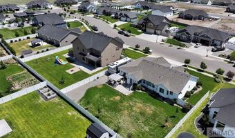 2737 Pinfire Crk, Ammon, ID 83406
