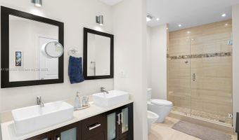 3754 NE 209th Ter, Aventura, FL 33180