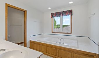 12641 Dutch Ct, Apple Valley, MN 55124