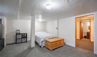 125 Clinton Ave, Akron, OH 44301