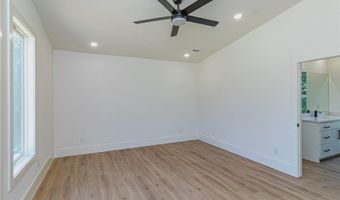 2 Scotch Broom Pl, Bella Vista, AR 72715